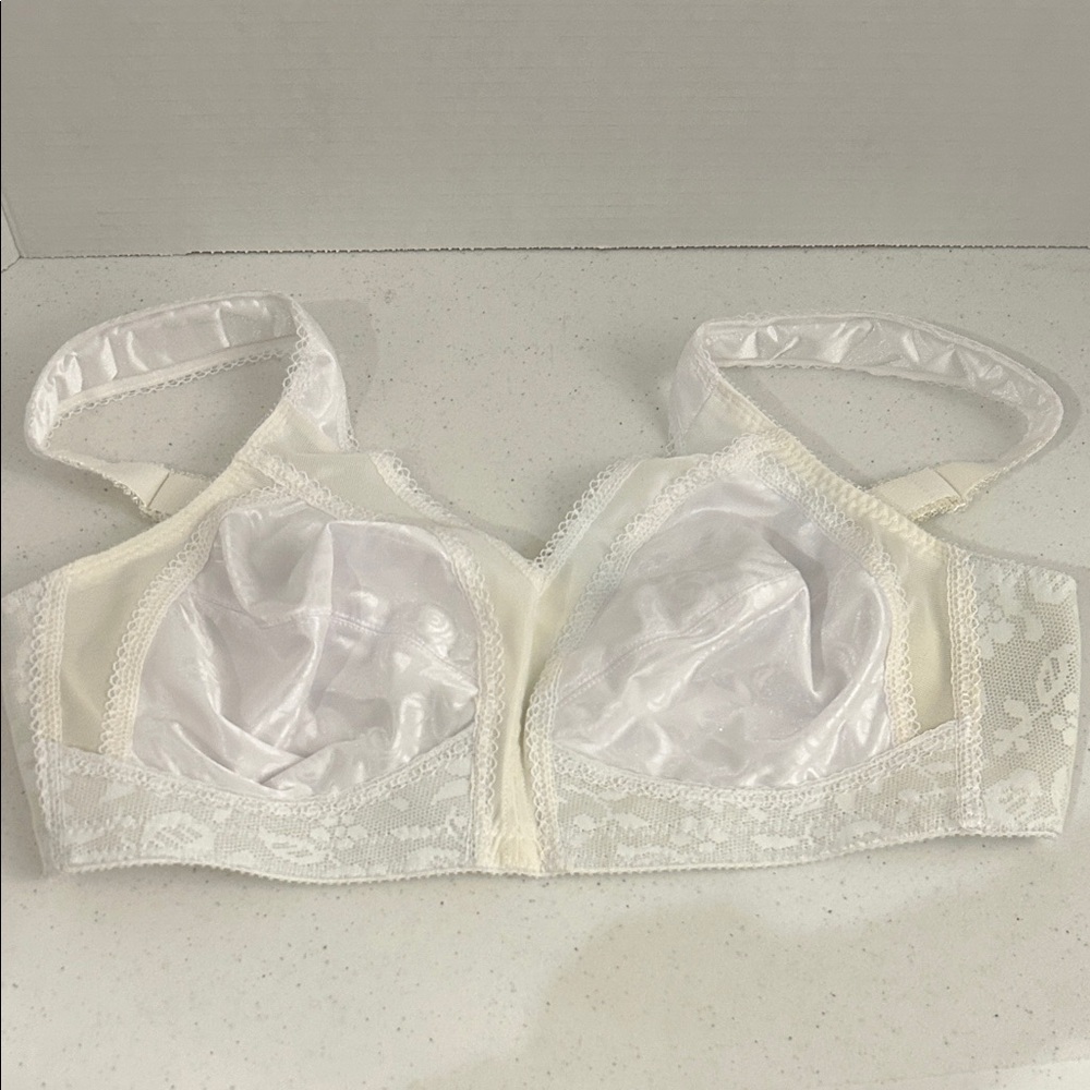 Playtex Lace Women's Bra - White 38 B